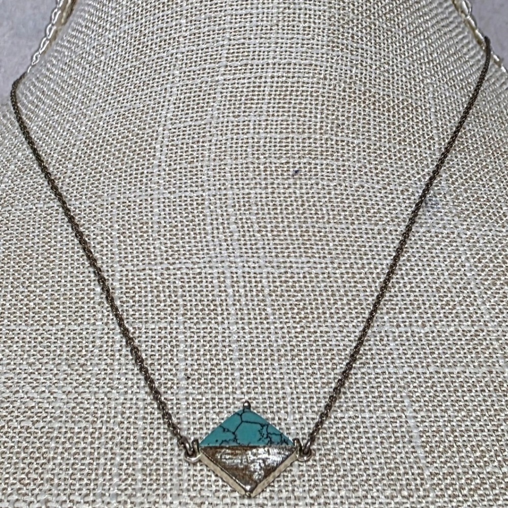 Geometric Diamond  Shape Turquoise Silver Tone Pendant‎ Necklace Chain
